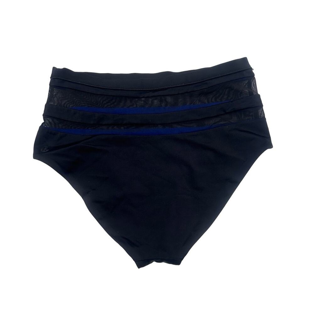 Lululemon Go With The Flow (High Waist) -  MED/LAR size - Picture 11 of 12